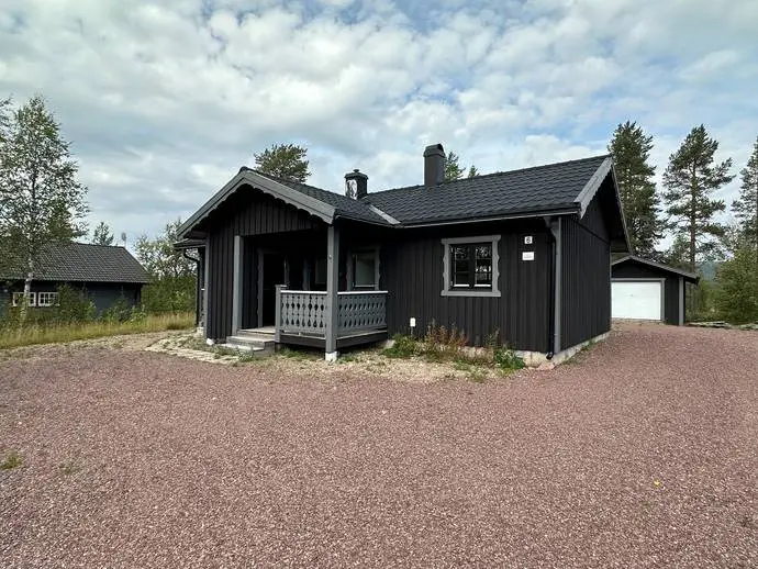 Image 1 of 20 of Västra Myrvägen 6