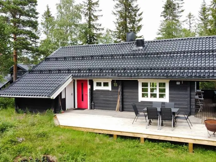 Bild 1 av 16 på Riskavägen 15