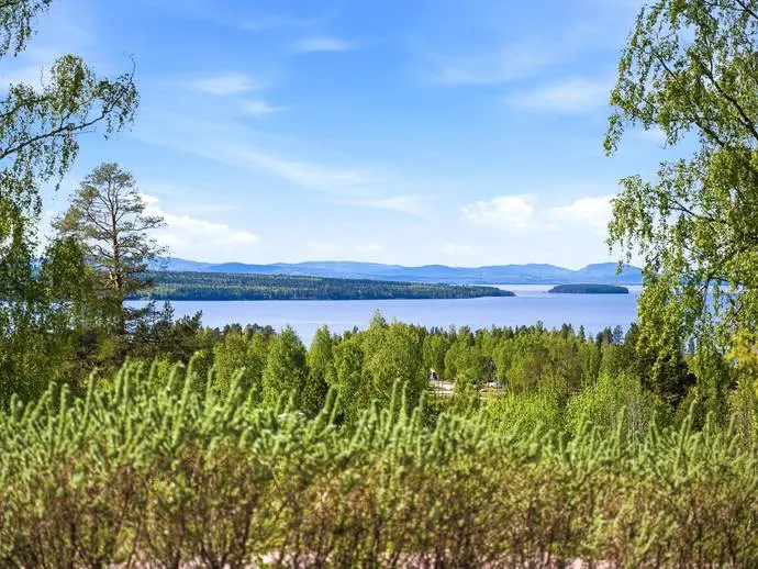 Bild 1 av 13 på Tällgårdsgattu 5