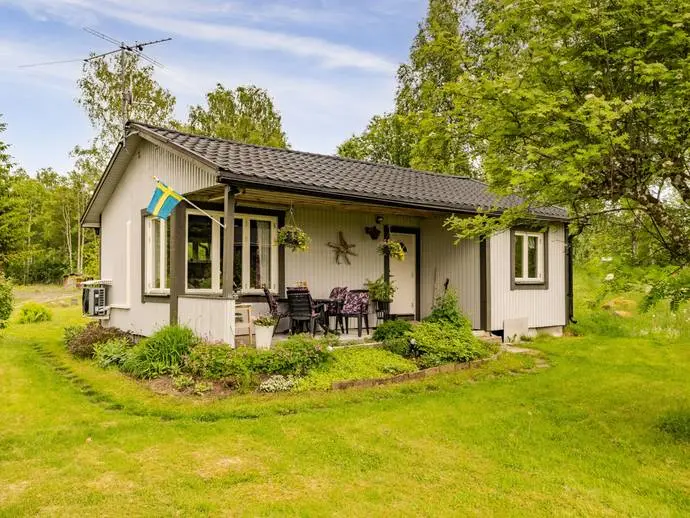 Bild 1 av 20 på Västlandavägen 45