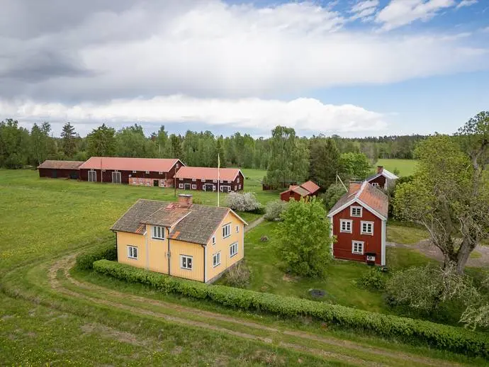 Bild 1 av 20 på Nordanberg 103 och 104