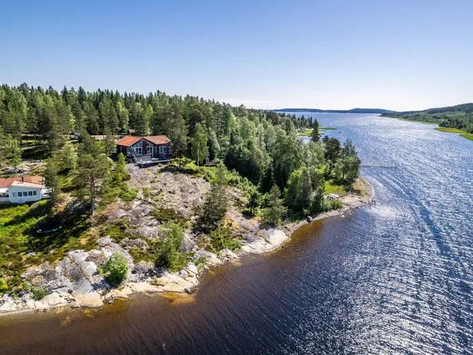 Bild 1 av 17 på Överfälle 152