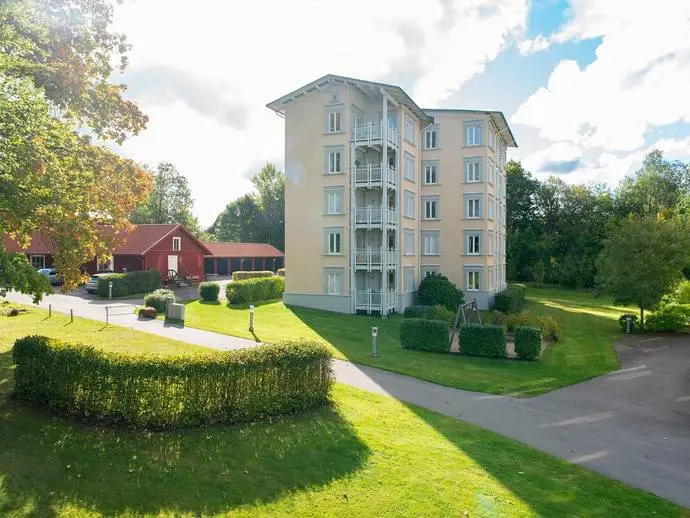 Image 1 of 20 of Södrabogränd 1