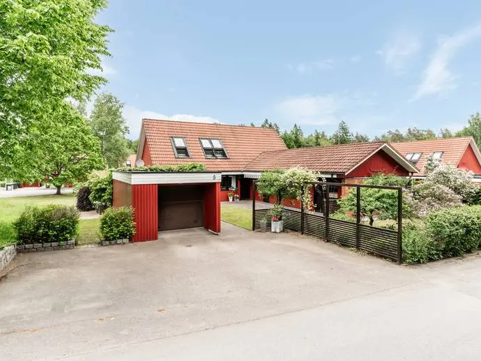 Bild 1 av 20 på Ekvägen 5