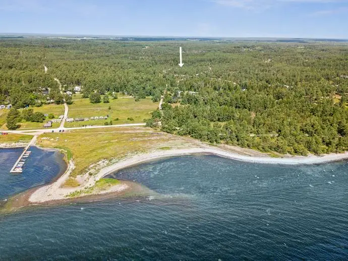 Image 1 of 18 of Enbärsvägen 14 m fl
