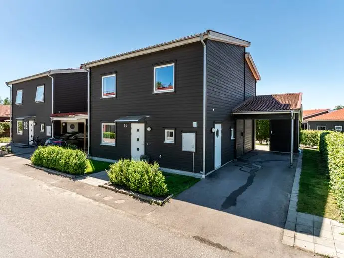 Bild 1 av 20 på Målarevägen 54