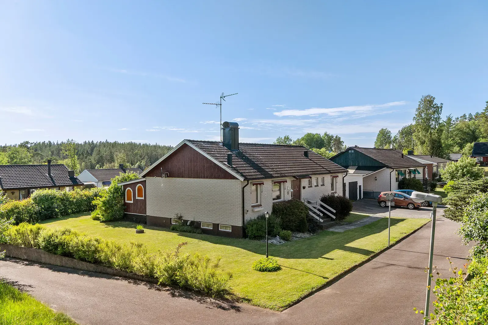 Bild 1 av 20 på Liljestigen 8