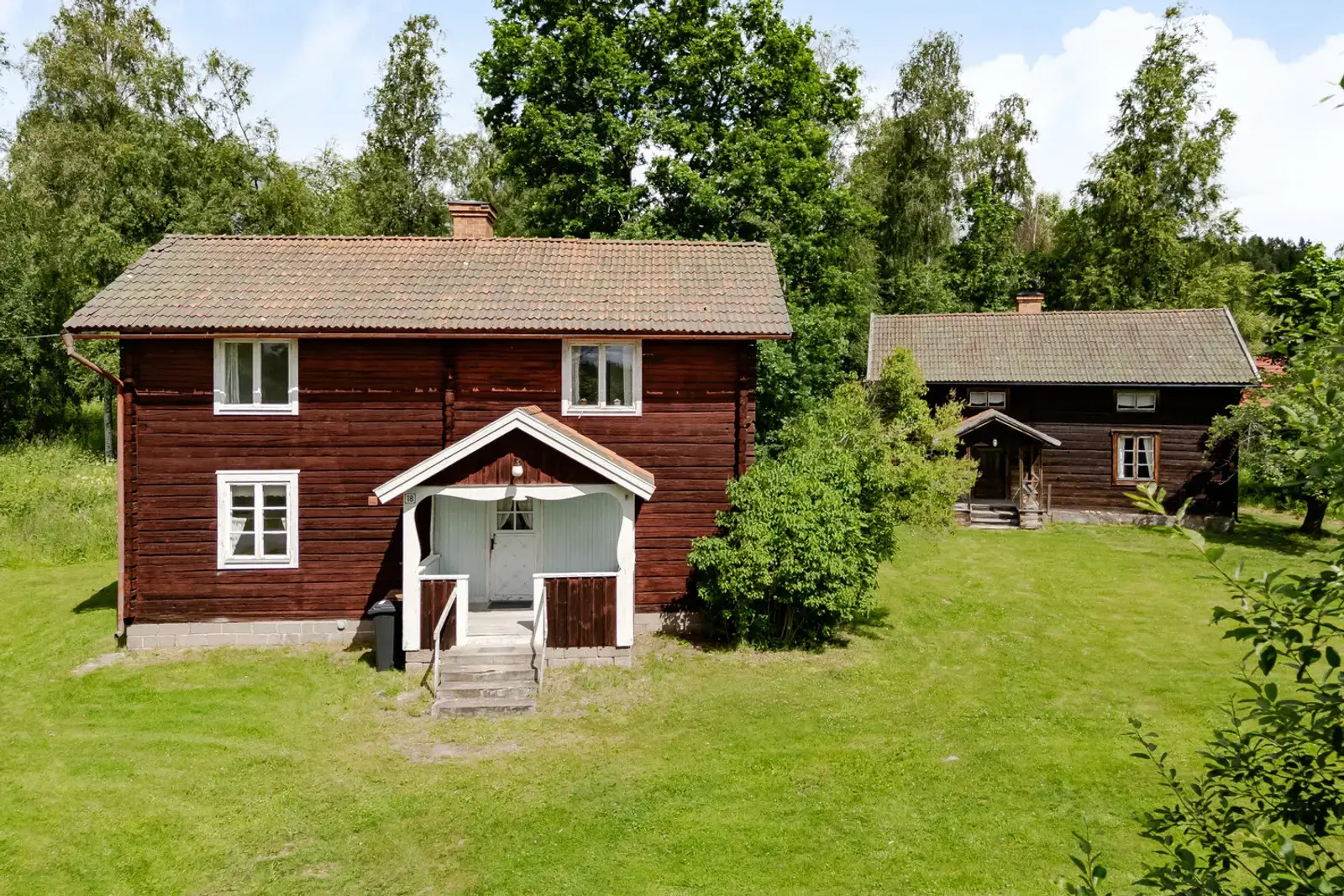 Bild 1 av 20 på Storsvedsvägen 16