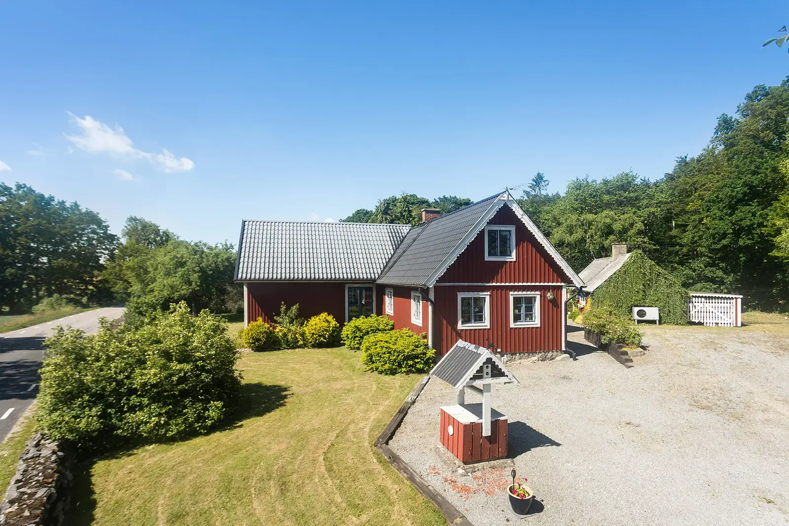 Bild 1 av 5 på Vikakvarnsvägen 169