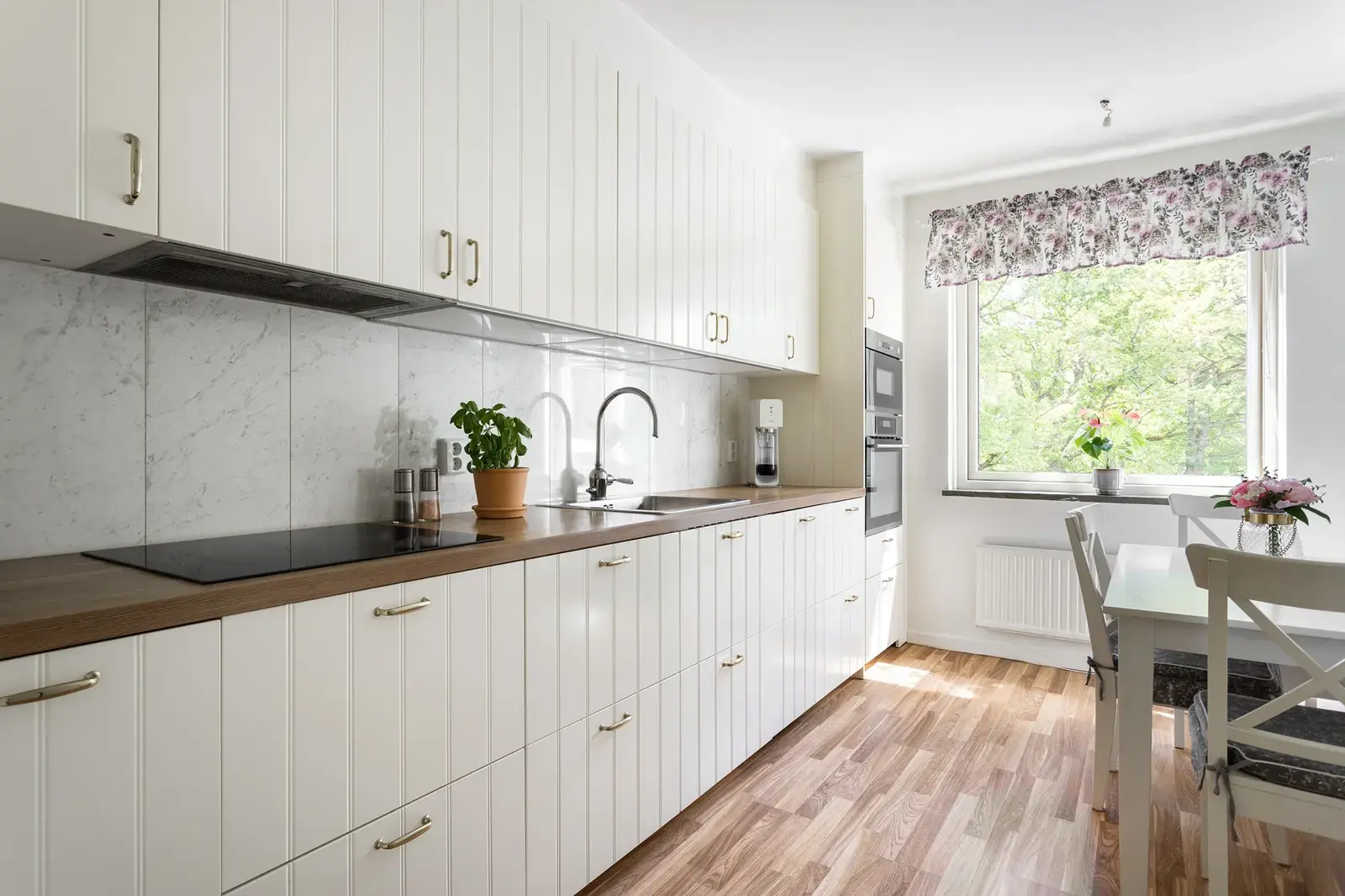 Bild 1 av 17 på Lillåvägen 22B