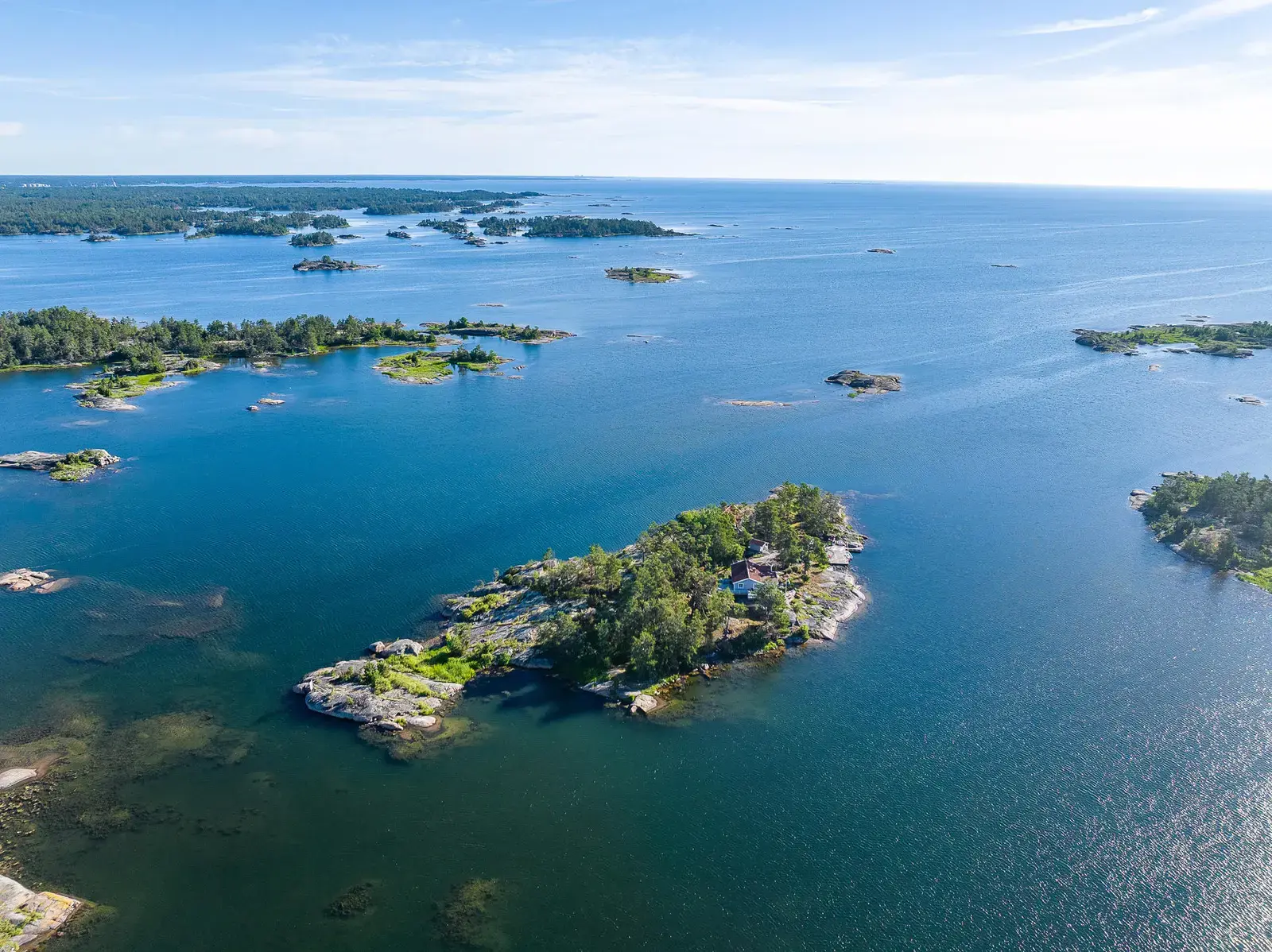 Image 1 of 20 of Vånevik Stora Viskär 1