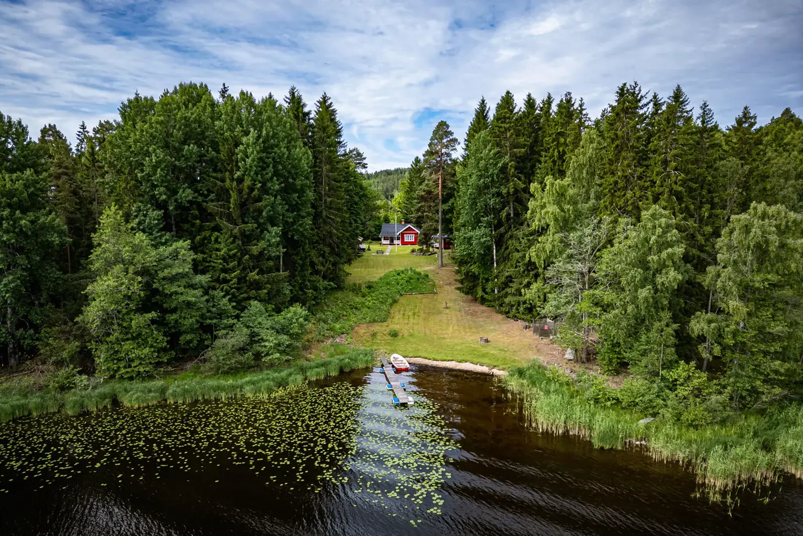 Bild 1 av 20 på Kinna Klockarbråten 2