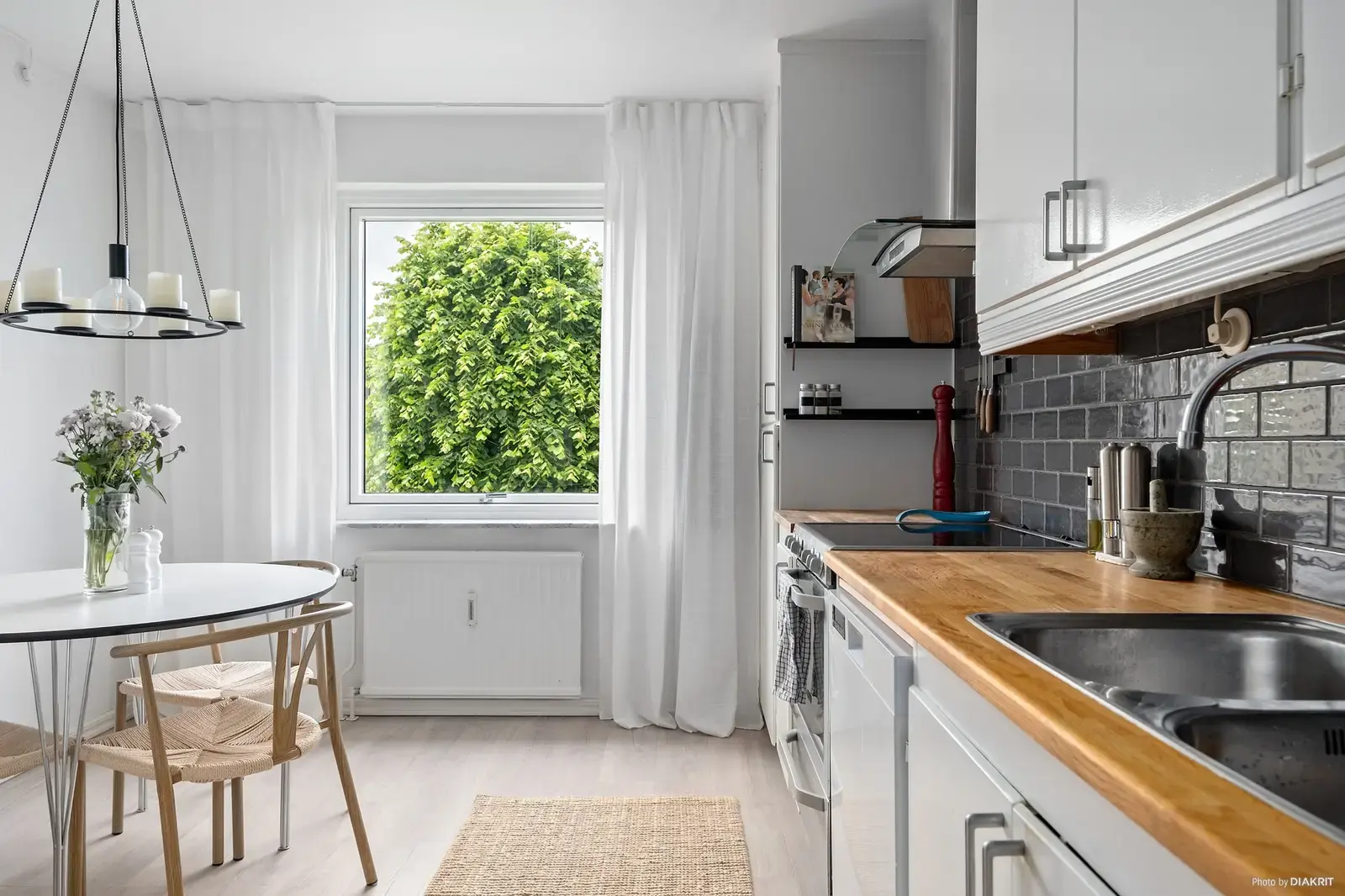 Image 1 of 18 of Irisgatan 2C