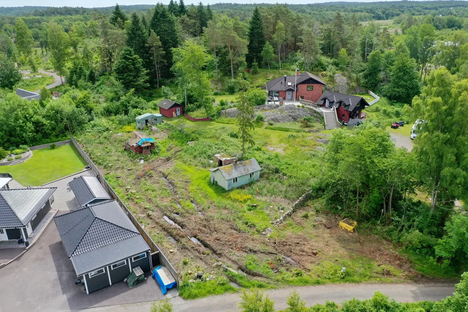 Bild 1 av 8 på Källåsvägen 170