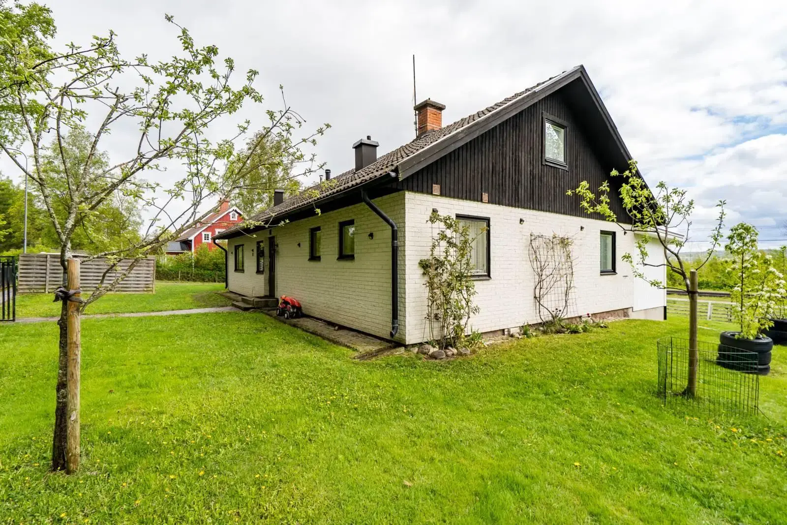 Bild 1 av 20 på Vissbodavägen 8