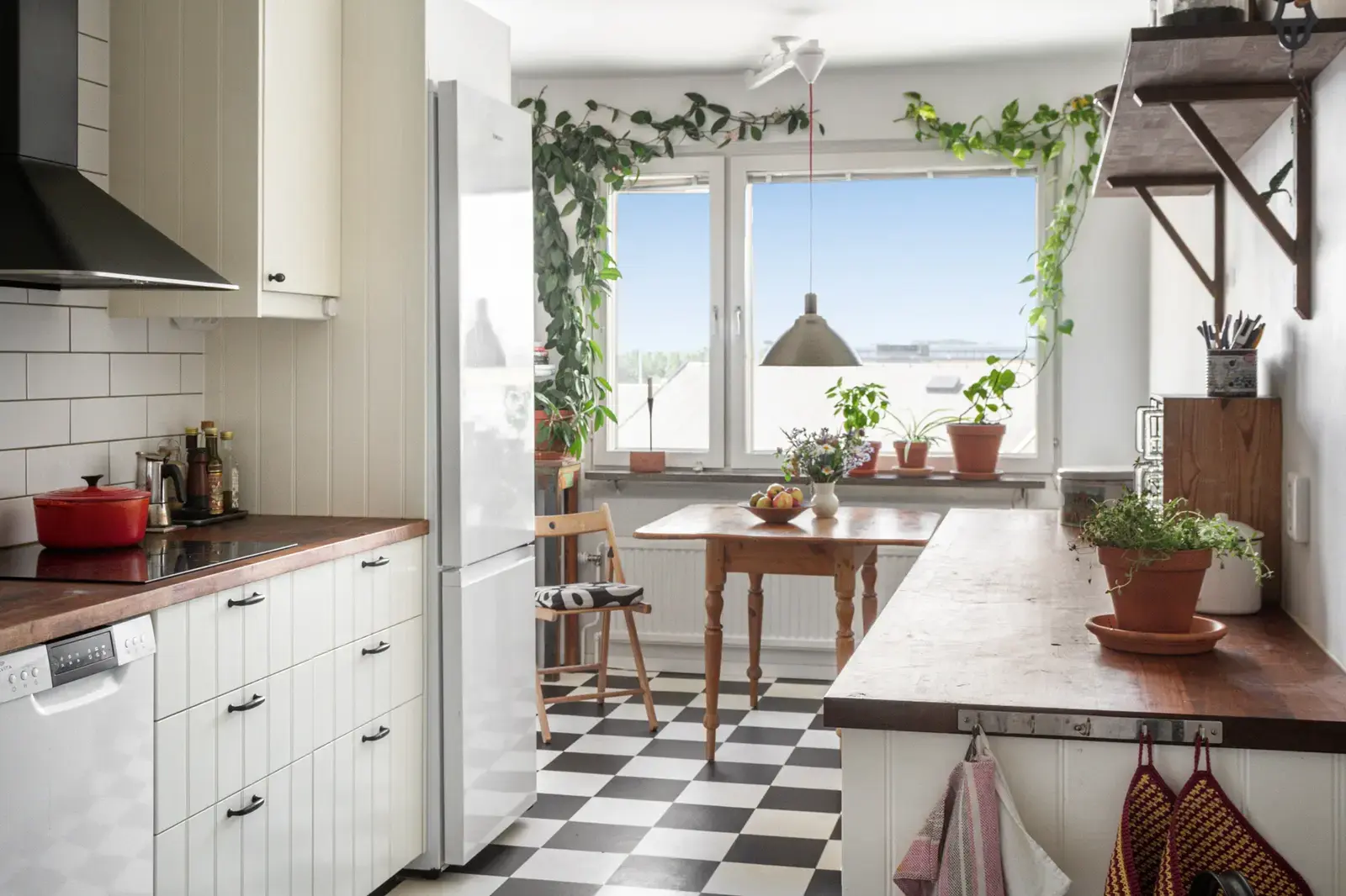 Bild 1 av 20 på Backgatan 23G