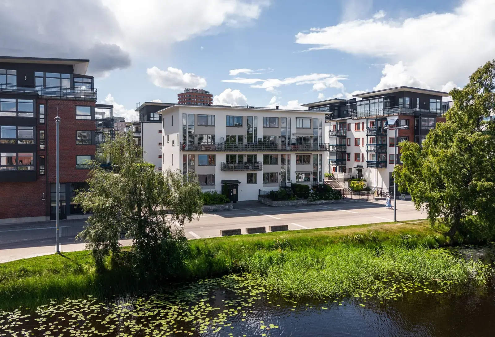 Bild 1 av 20 på Hadar Grudes gata 2