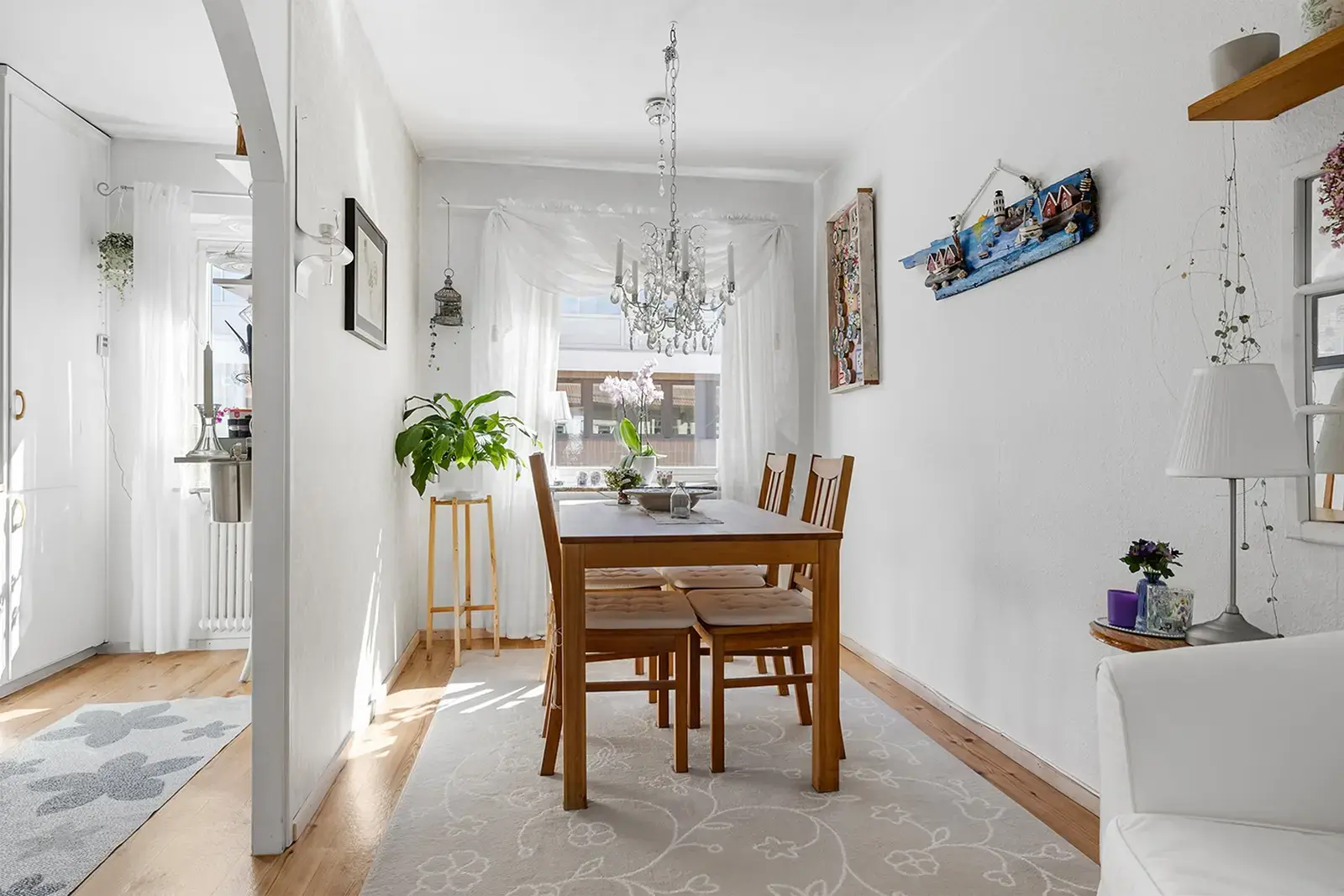 Image 1 of 17 of Vallgatan 24A