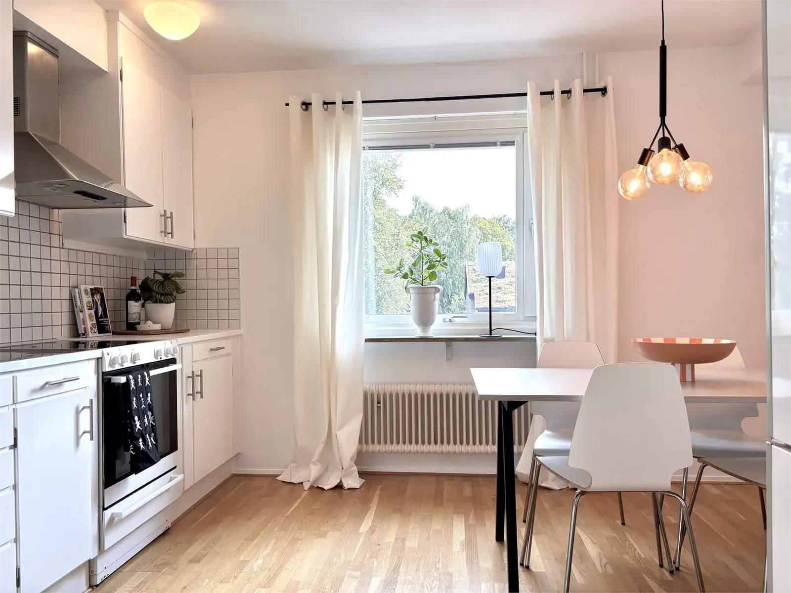 Image 1 of 15 of Åkaregatan 7B