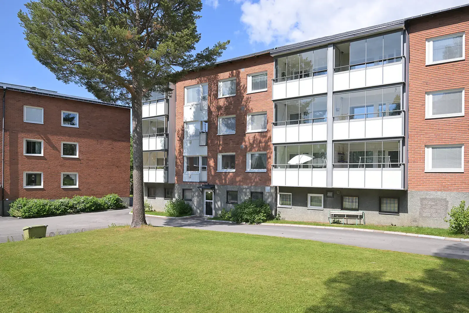 Image 1 of 20 of Rågången 6A