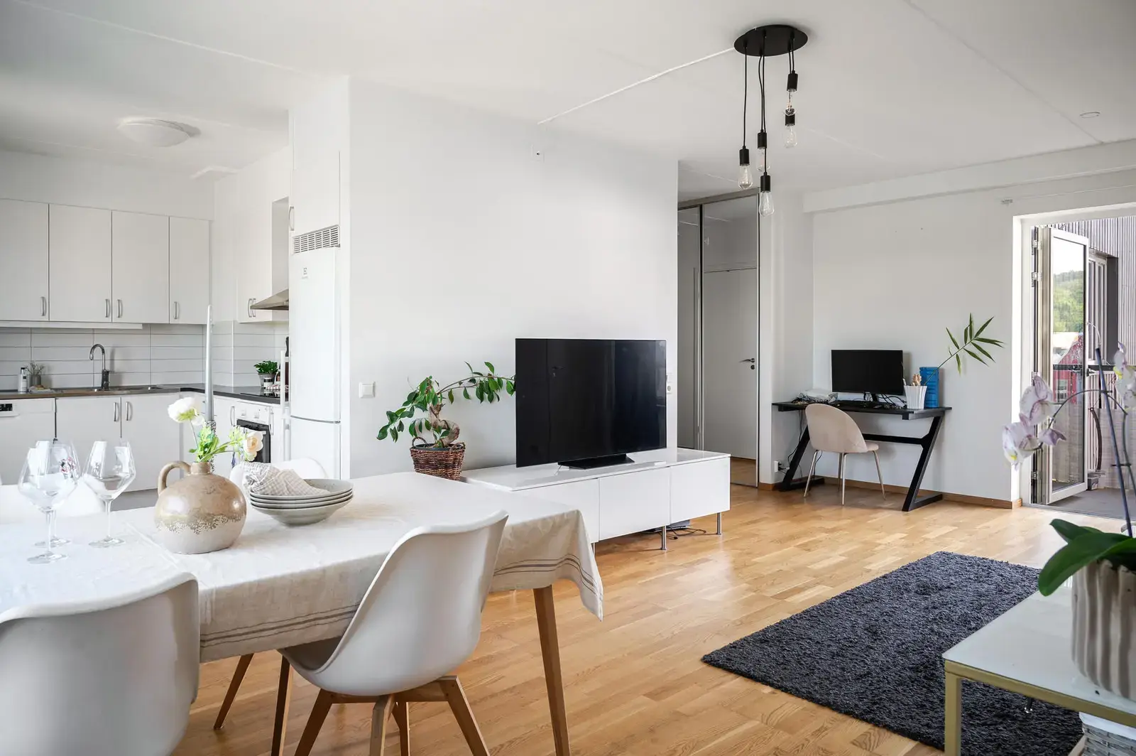 Image 1 of 20 of Tellusgatan 4A