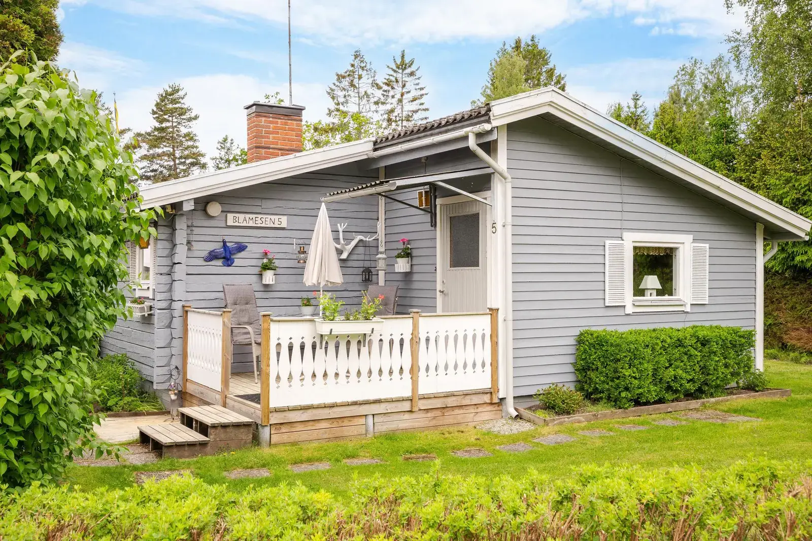 Bild 1 av 20 på Blåmesvägen 5