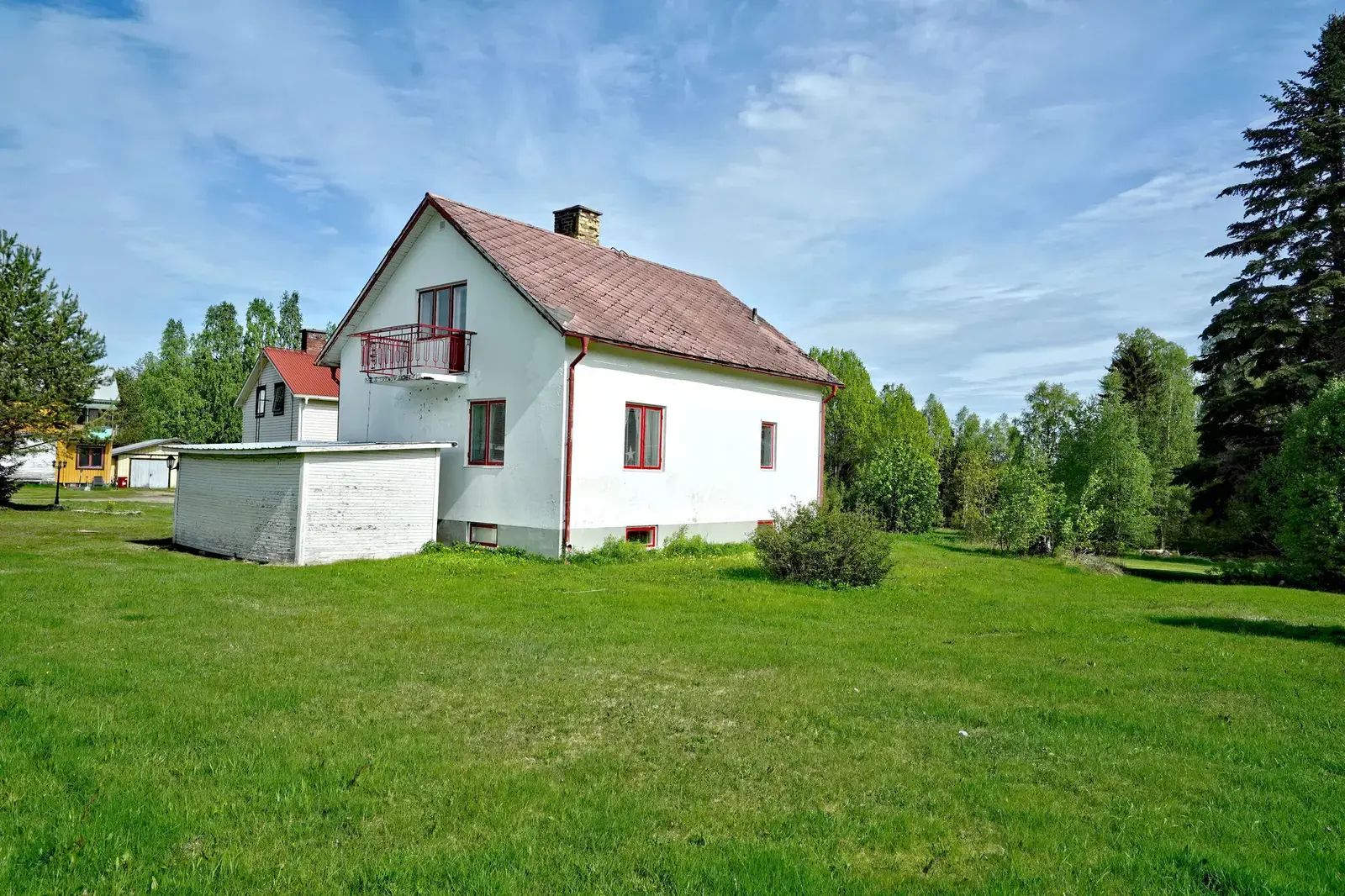 Bild 1 av 16 på Flygarvägen 9