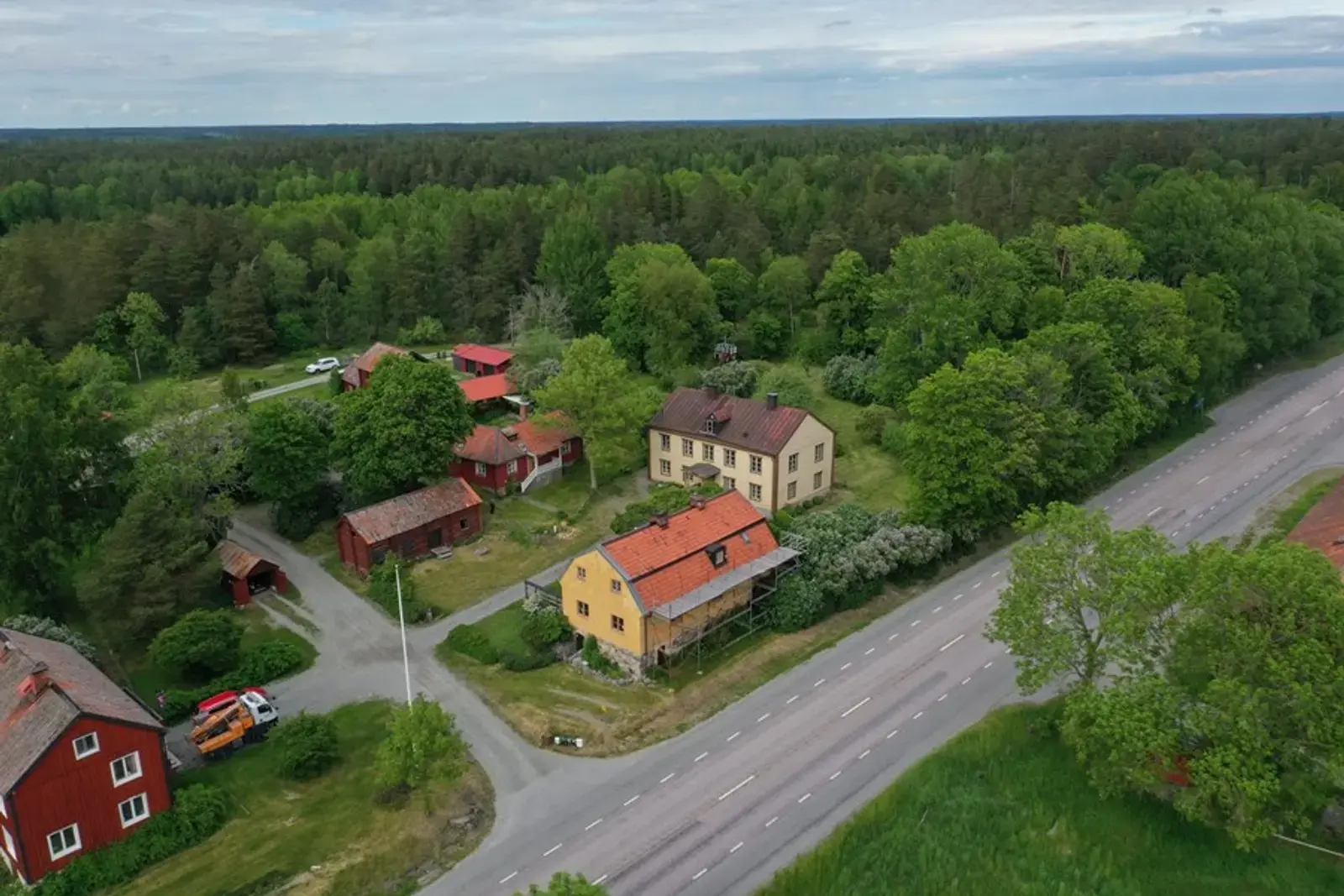 Bild 1 av 20 på Litslenaby 3