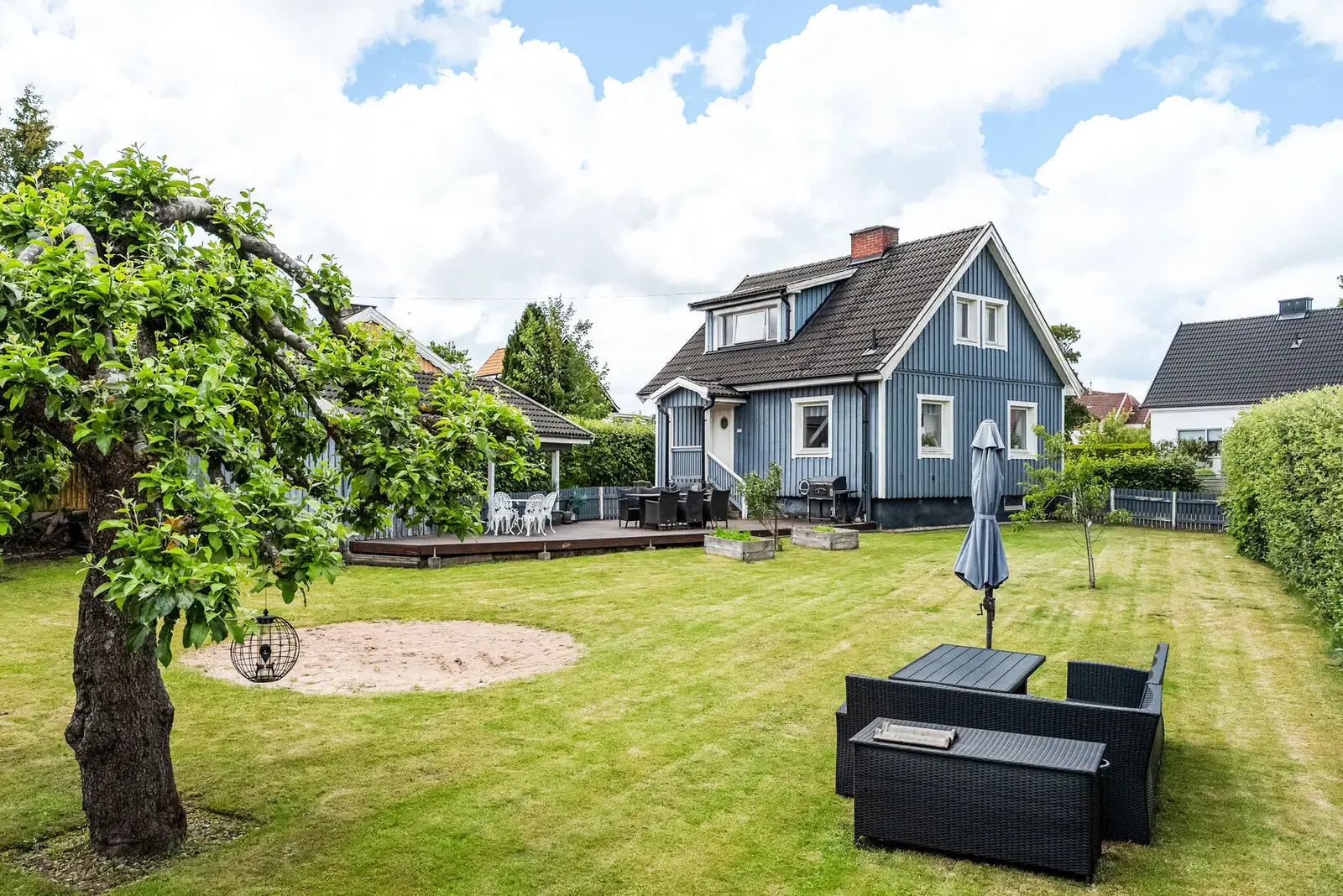 Bild 1 av 20 på Kapellgatan 14