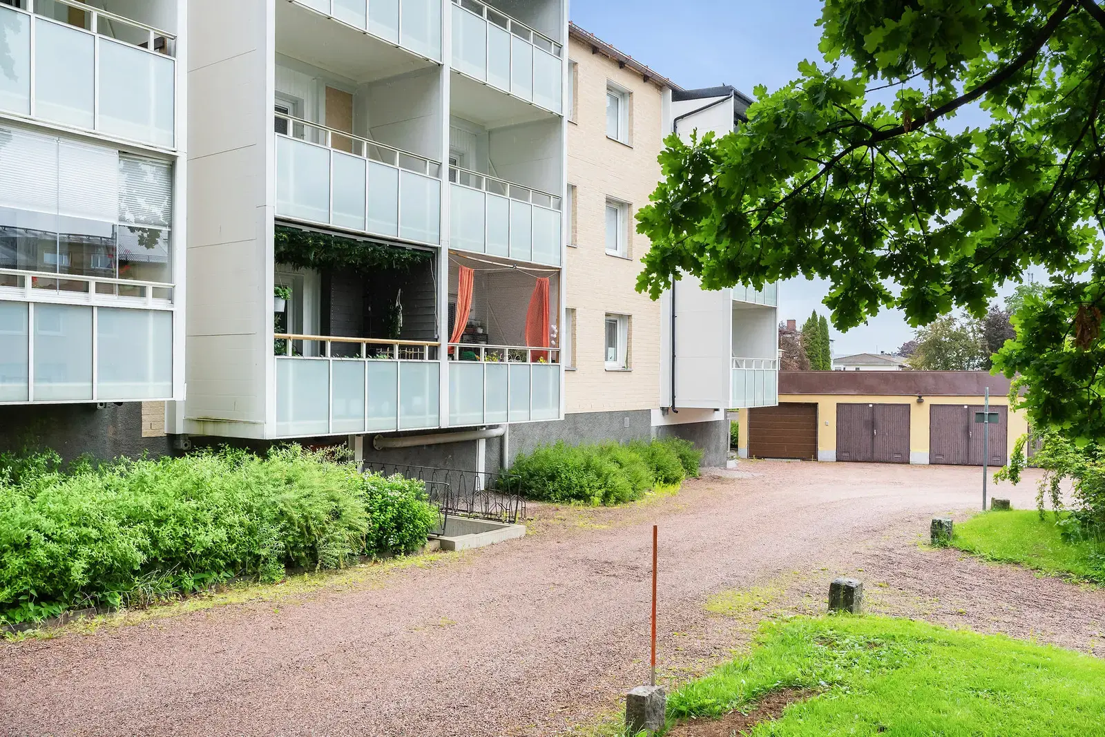 Bild 1 av 15 på Gussarvsgatan 16C