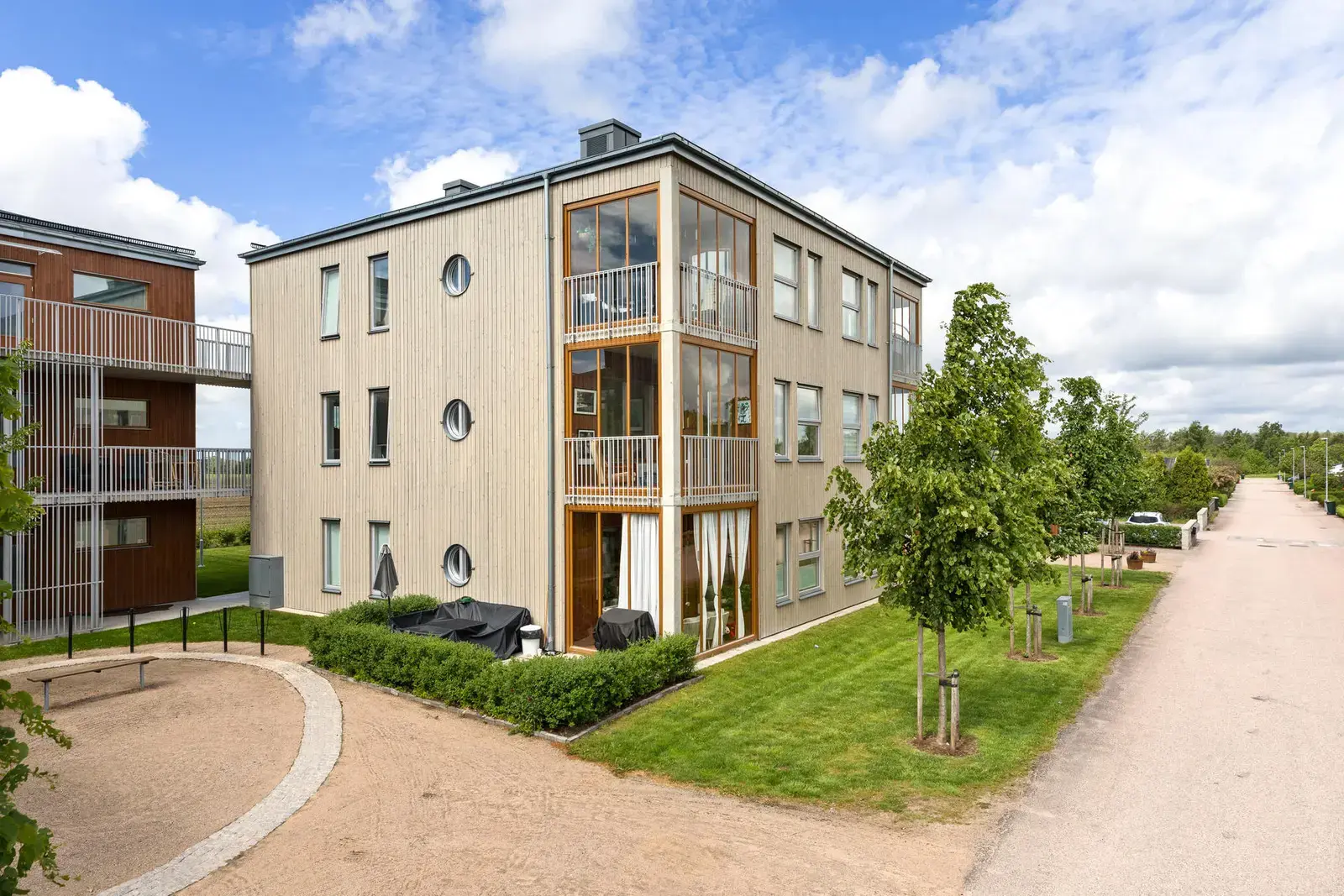 Bild 1 av 17 på Brogårdsvägen 25M