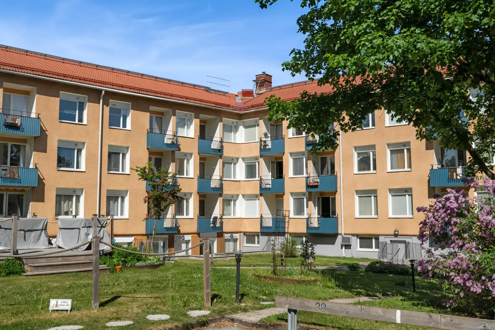Image 1 of 18 of Storängsvägen 11D