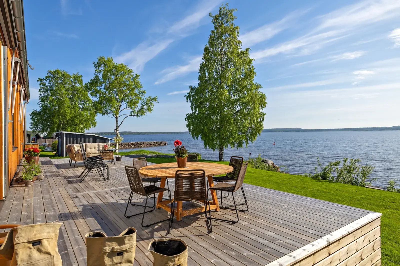 Bild 1 av 20 på Badvägen 12
