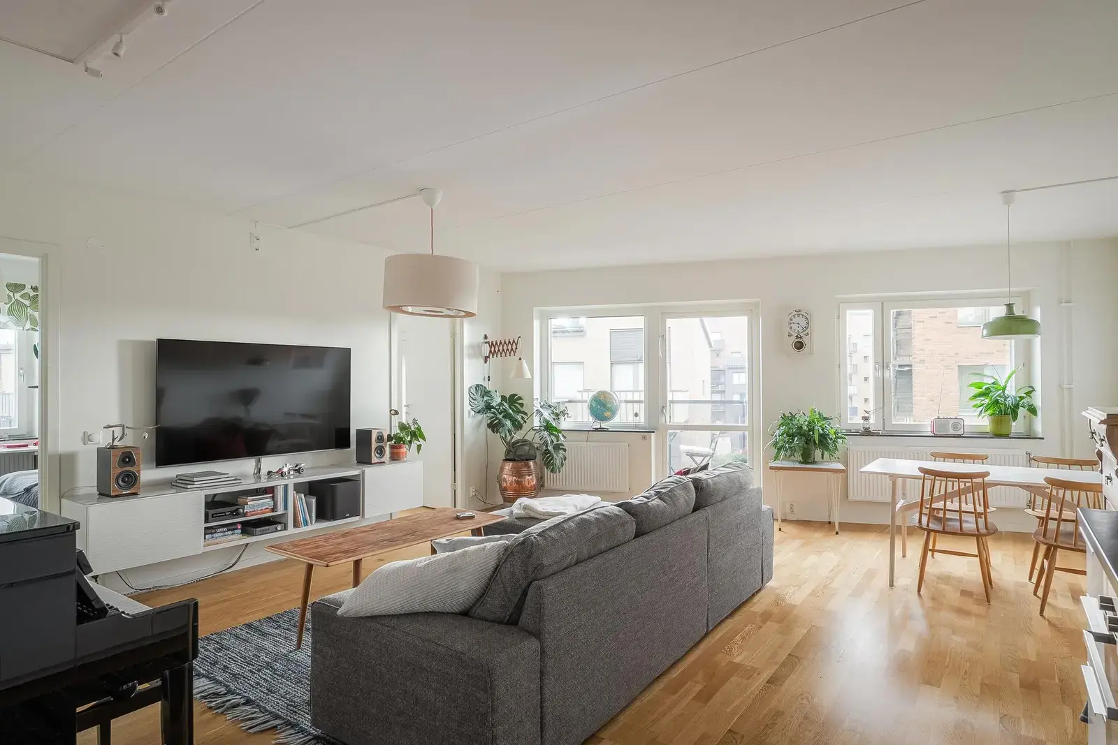 Image 1 of 20 of Gamla Enköpingsvägen 176