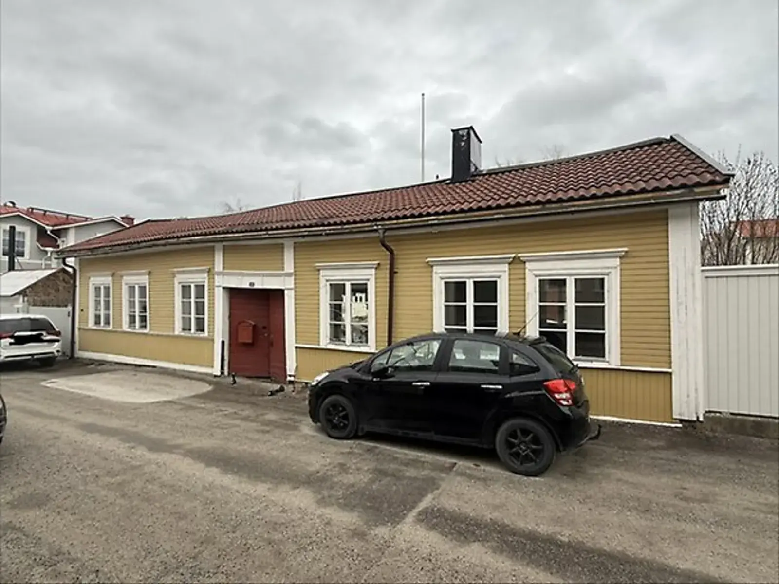 Image 1 of 5 of Fiskaregatan 10