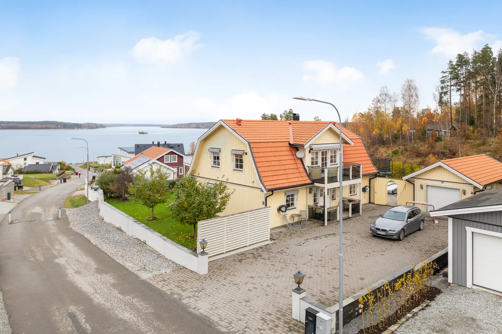 Image 1 of 20 of Tömvägen 32