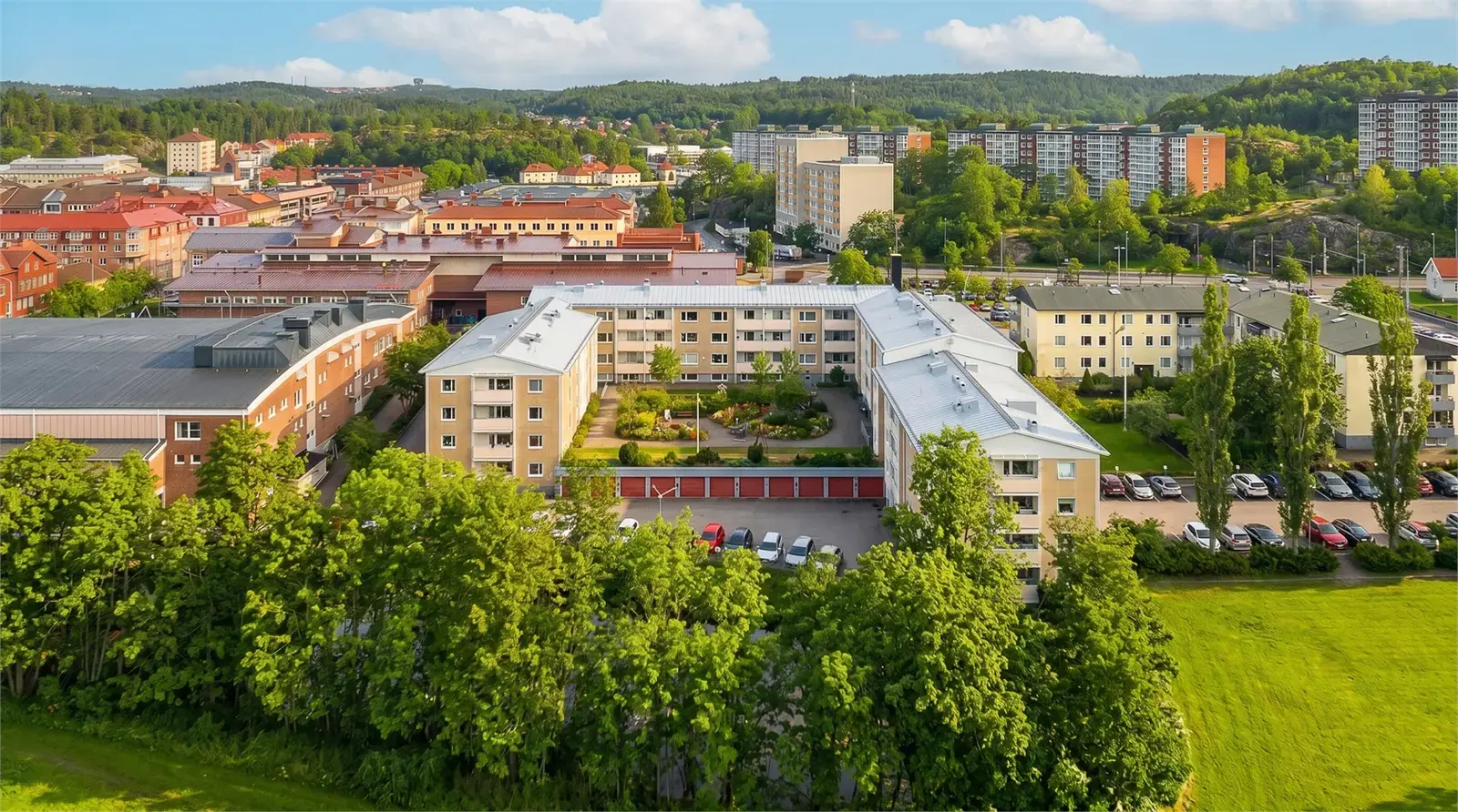 Image 1 of 20 of Färgaregatan 14D