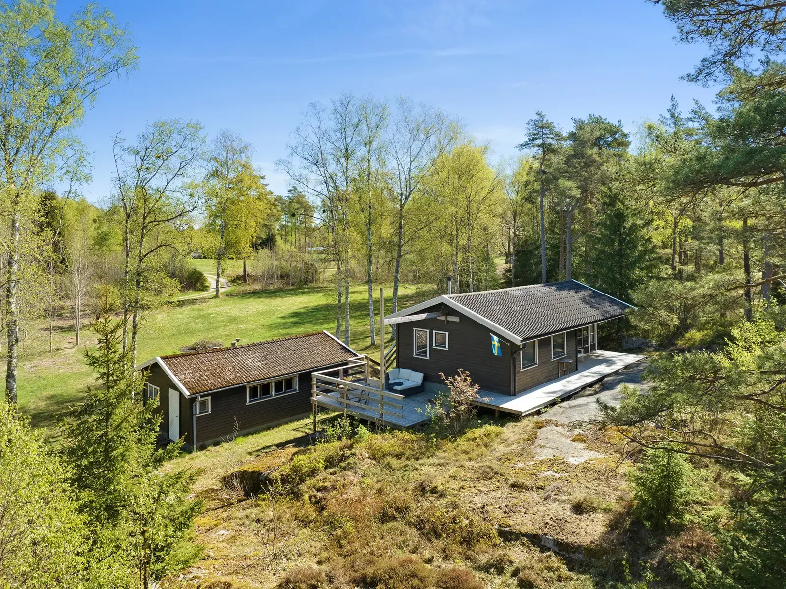 Image 1 of 20 of Myckleby 226