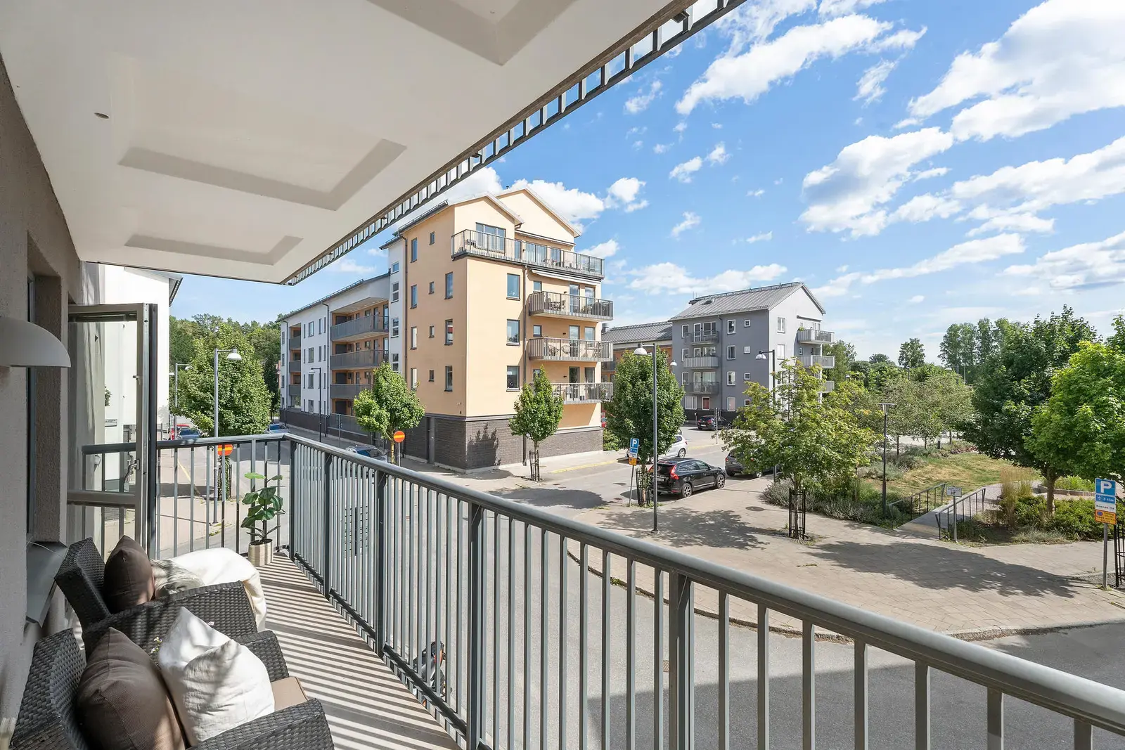 Image 1 of 19 of Lillövägen 2