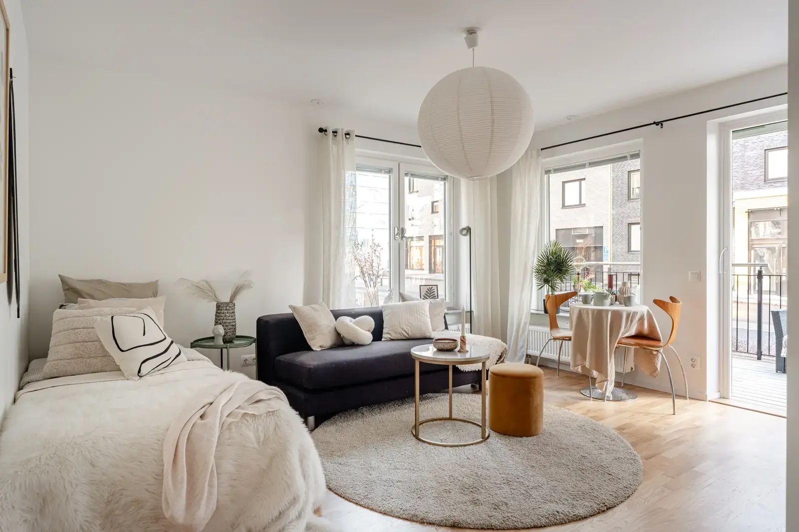 Image 1 of 20 of Vintergaloppsgatan 32