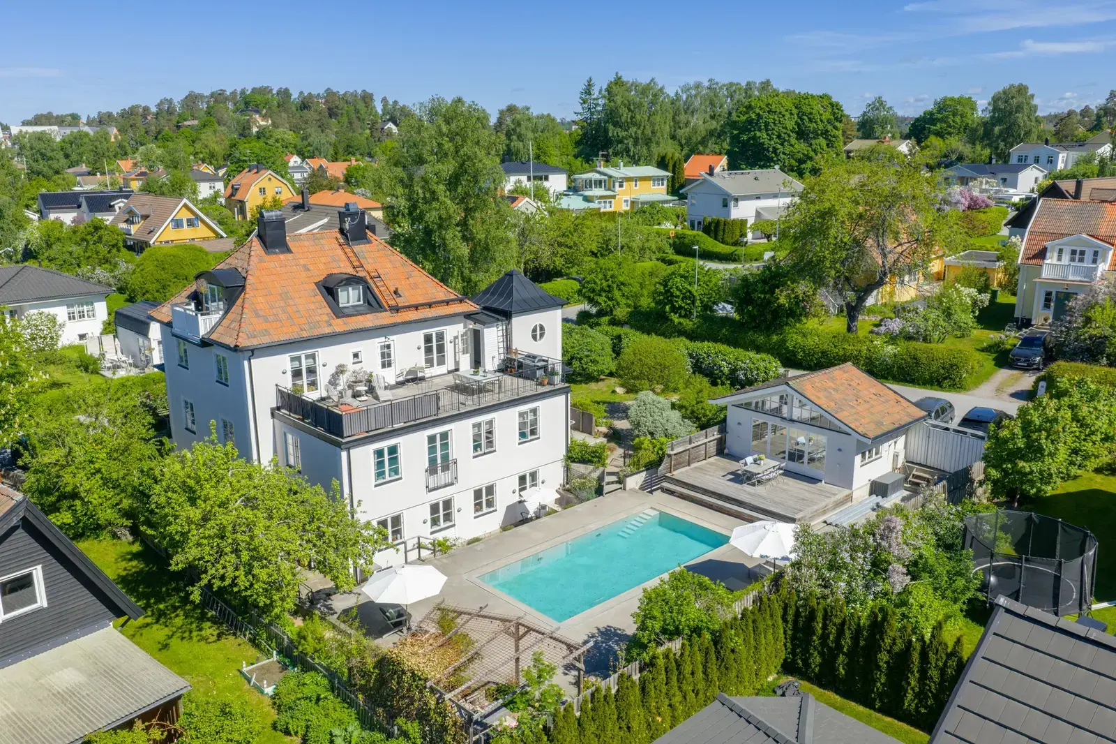 Bild 1 av 20 på Lillhersbyvägen 10B