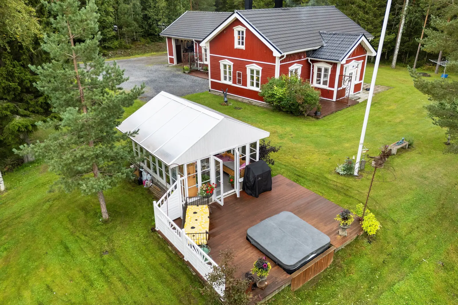 Bild 1 av 20 på Långviken 38